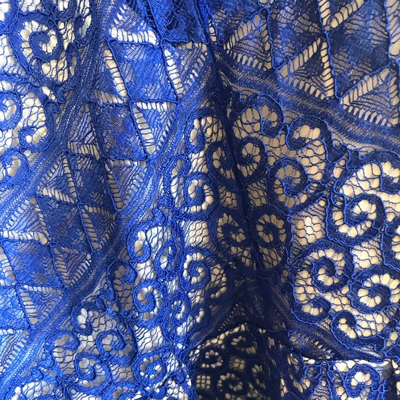 Tops - Picture 5 of 6